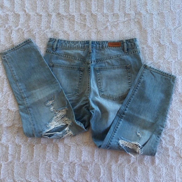 Cafe Denim Relaxed Fit Boyfriend Jeans - Picture 3 of 5